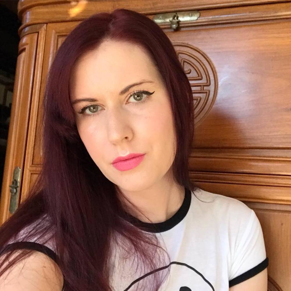 Meet your Posher, Julia